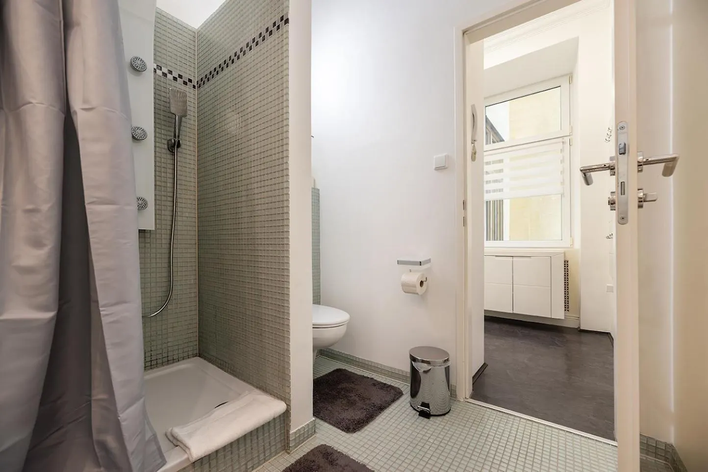 Neu, Renoviert Und Ruhig, 20 Minuten Ins Zentrum Vienna Austria